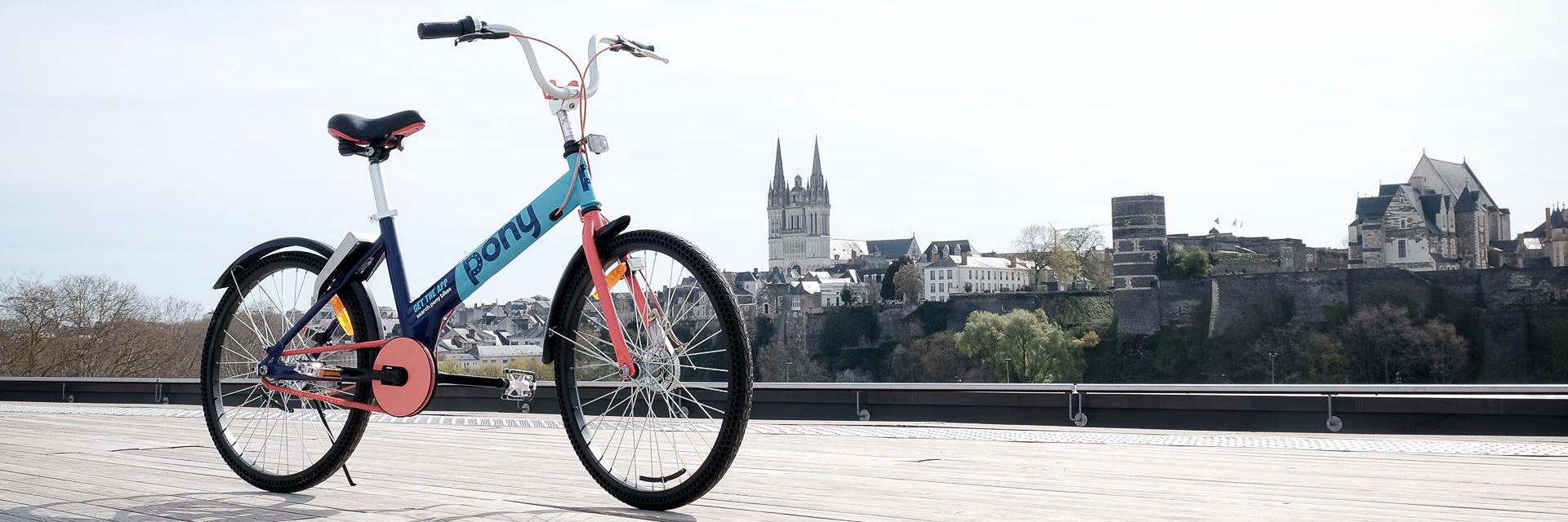 Pony Bikes sur le toit du Quai