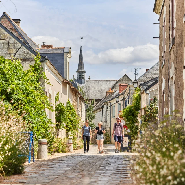 Walk through the streets of Béhuard