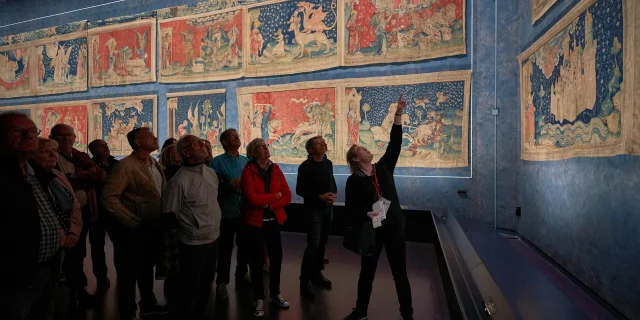 Visite guidée de la Tapisserie de l'Apocalypse