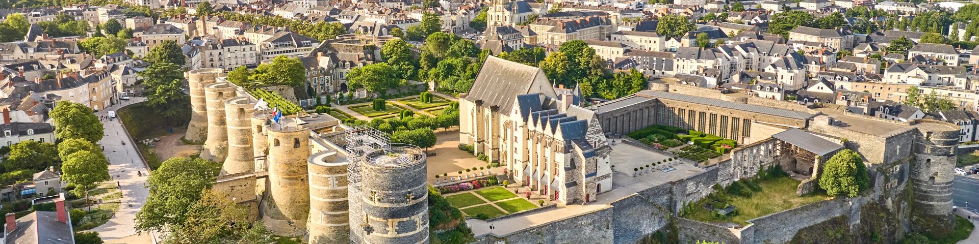 Vue aérienne du château d'Angers