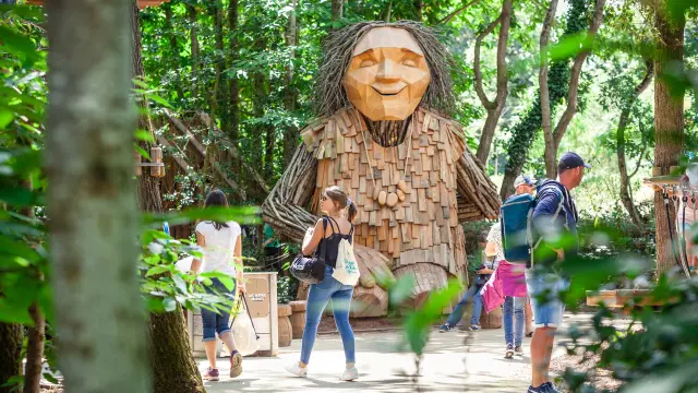 La Giganta de los Mystères de la Forêt