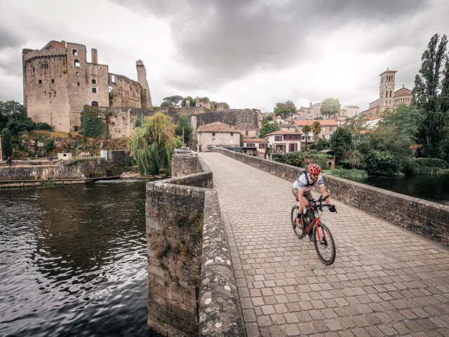 Cyclist on the Pont de Clisson
