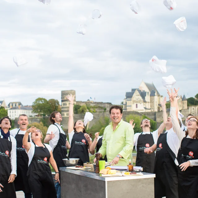 Incentive Cours De Cuisine Sur La Terrasse Du Quai Copyright Pierre Le Targat Destination Angers 3498 1920px