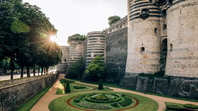 Jardines Remparts Chateau Angers Romain Bassenne