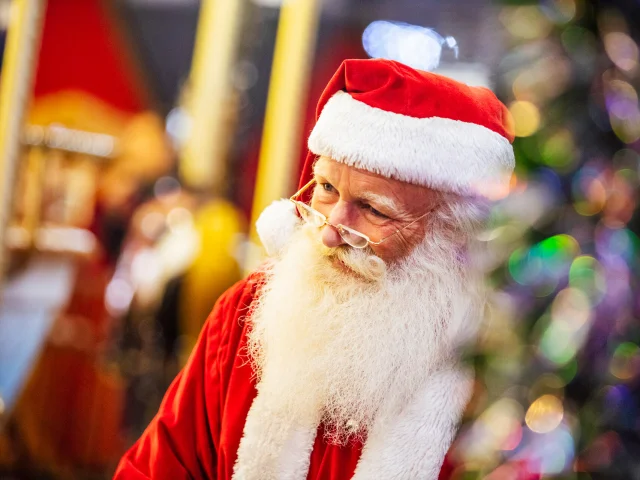Plan rapproché Père Noël à Angers