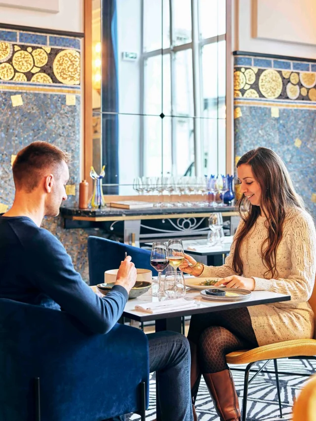 Couple déjeuner au restaurant Odorico de l'Hôtel d'Anjou à Angers pour la St-Valentin