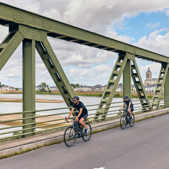 Cyclistes St Mathurin Sur Loire Copyright Alexandre Lamoureux