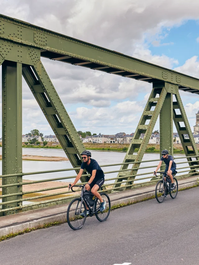 Cyclistes St Mathurin Sur Loire Copyright Alexandre Lamoureux