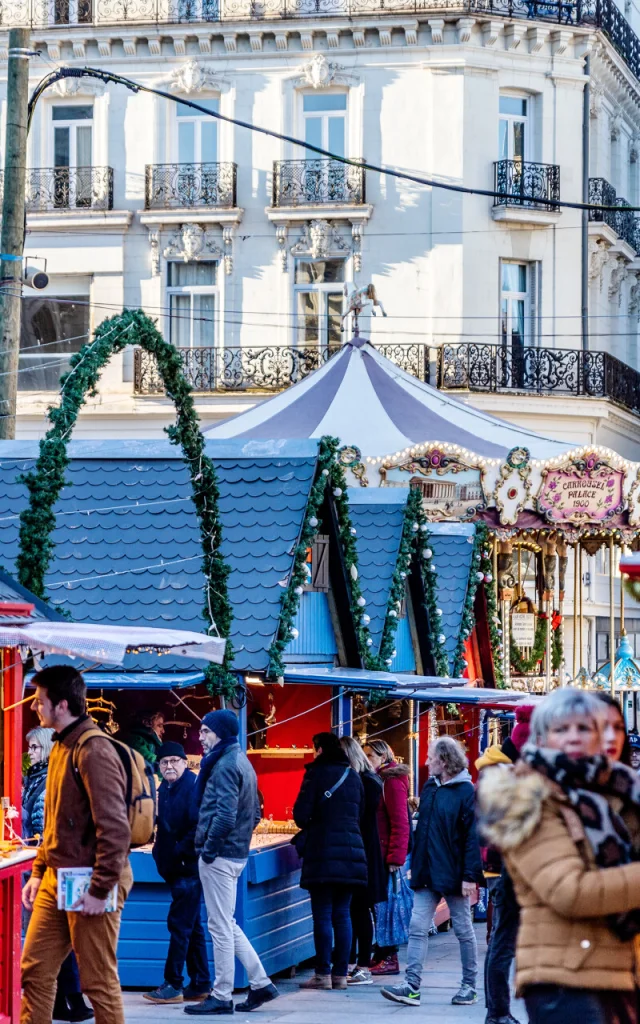 Châlets sur le marché de Noël d'Angers