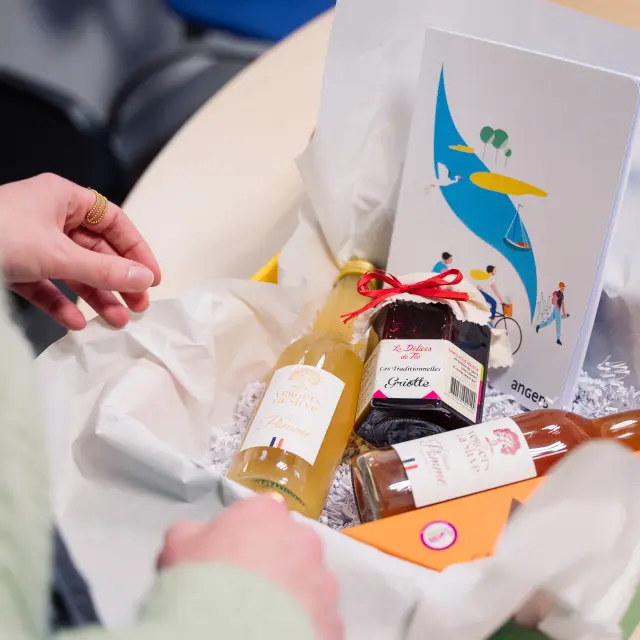 Boîte cadeau à composer toute l'année à l'Office de Tourisme d'Angers