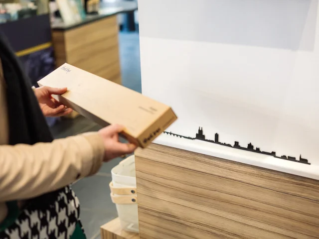 Skyline d'Angers de la marque The Line, vendue à l'Office de tourisme d'Angers.