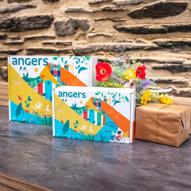 Boites cadeaux moyen et grand format -Destination Angers